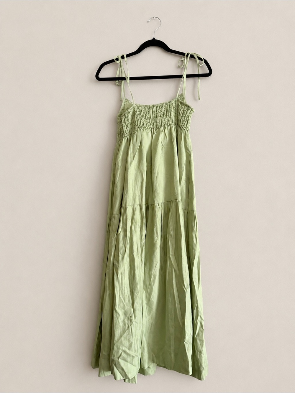 ASTR The Label Marlene Sleeveless Tiered Midi Dress in Celery Green Medium NWOT - Picture 7 of 10